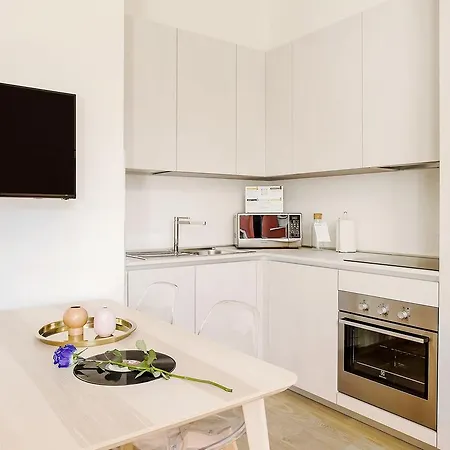 Italianway-bergonzoli Place * Milano